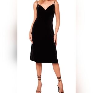 NWT Band of the Free Size Medium Girl Crush Black Velvet Back-Tie Midi Dress
